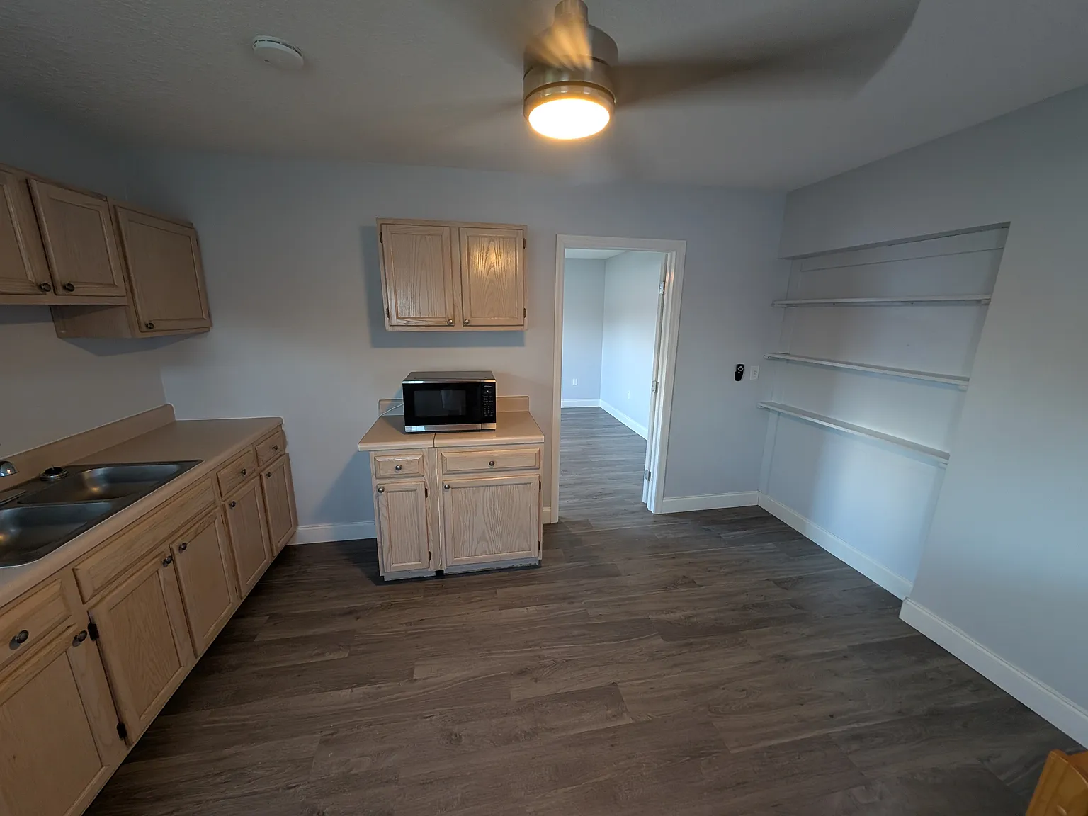 1 bed, 700 sqft, $1,800 — Photo 3