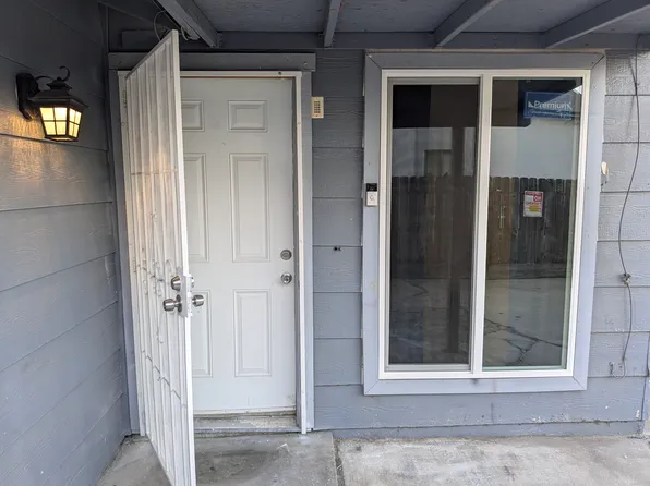 (undisclosed Address), Visalia, CA 93291