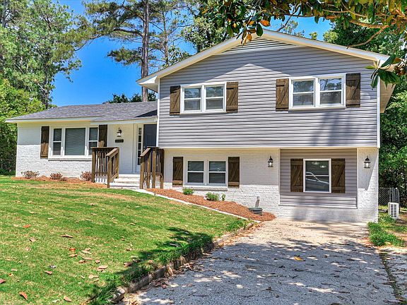 3rd image of 3111 Eagle Rock Road