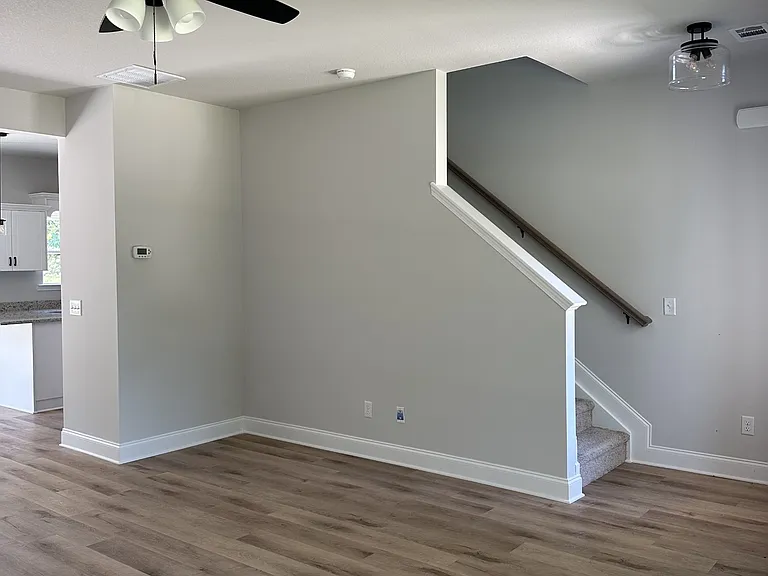 297 W East Smith Rd — Photo 7
