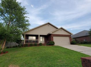 110 Bronze Cir, Crestview, FL 32539