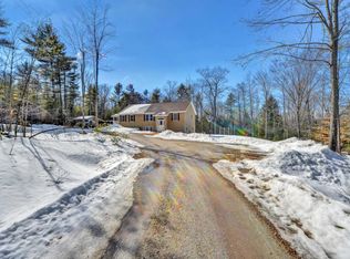 57 Tiger Hill Rd, Oxford, ME 04270