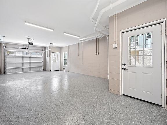 5th image of 225 Olive Shell Ct