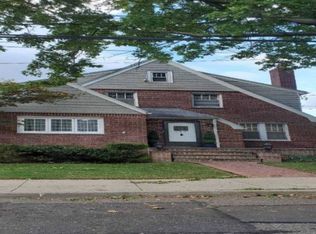 280 E Dover St, Valley Stream, NY 11580