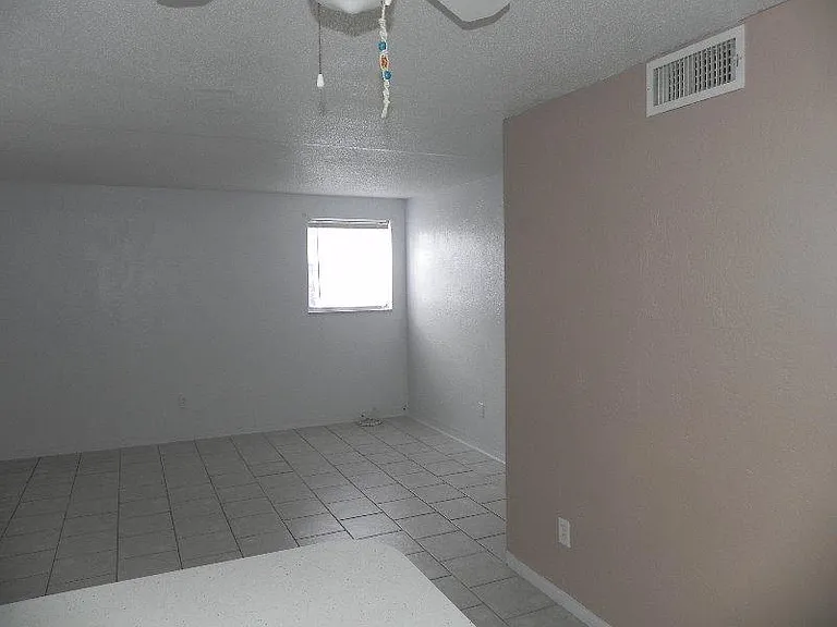 509 S Grandview Ave #1 — Photo 17