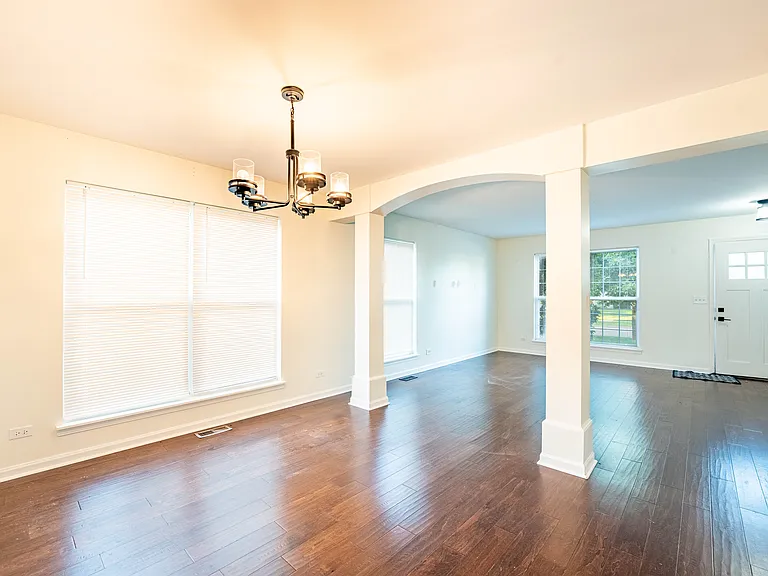 965 Summerhill Dr — Photo 5