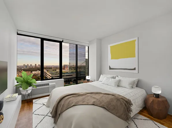 2030 Hudson Street image 125 of 284