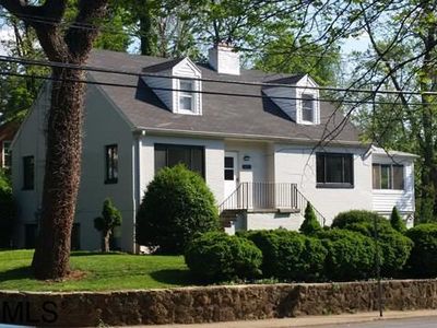 1814 Stadium Rd, Charlottesville, VA, 22903