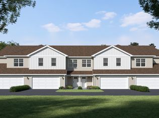 544 Buckboard Ln, Sycamore, IL 60178