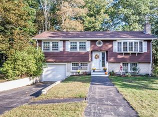26 Purcell Dr, Billerica, MA 01821