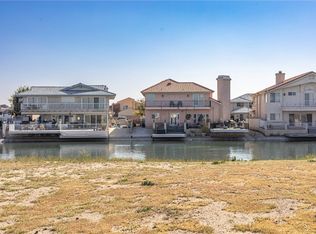 18289 Lakeview Dr, Victorville, CA 92395