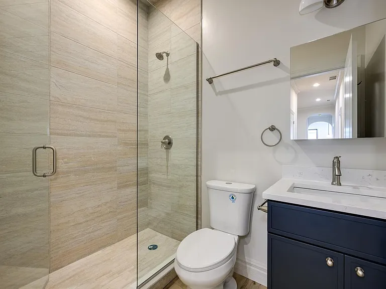 1710 W Belmont Ave #301 — Photo 6