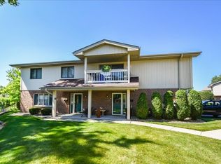 9029 W 111th St APT 3D, Palos Hills, IL 60465