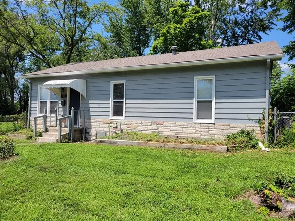 1202 Trask St, Excelsior Springs, MO 64024