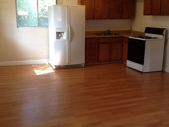 5th image of 1914 Cullen Ave APT C