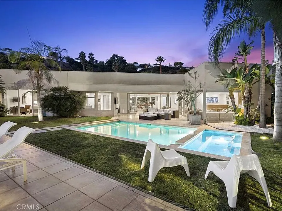 510 Leslie Ln