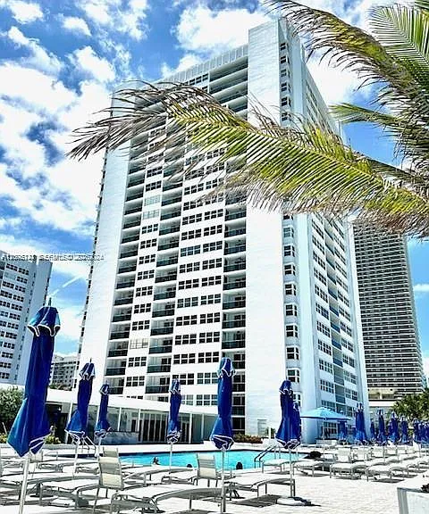 1904 S Ocean Dr #1707 — Photo 1