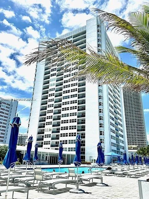 1904 S Ocean Dr #1707