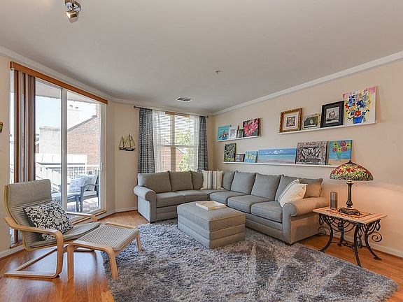 3rd image of 249 W Freemason St APT 406