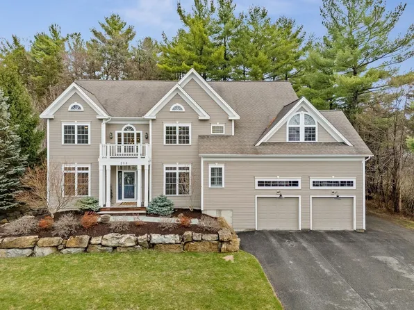 206 Hawley Road, Shelburne, VT 05482