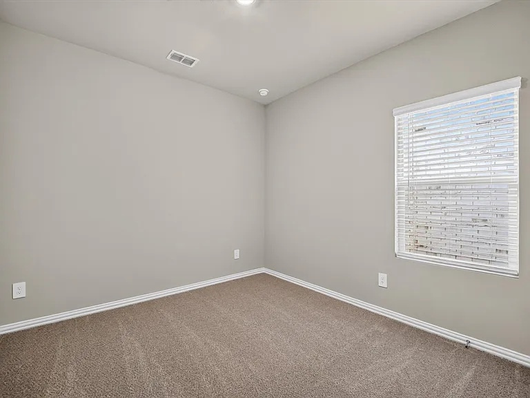 512 Dorothy Dr — Photo 11