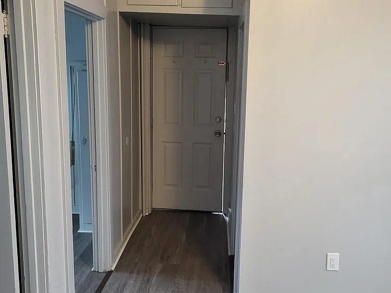 1671 Broadway #3 — Photo 4