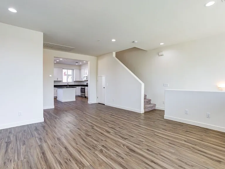 8th & Row Townhomes — Photo 16