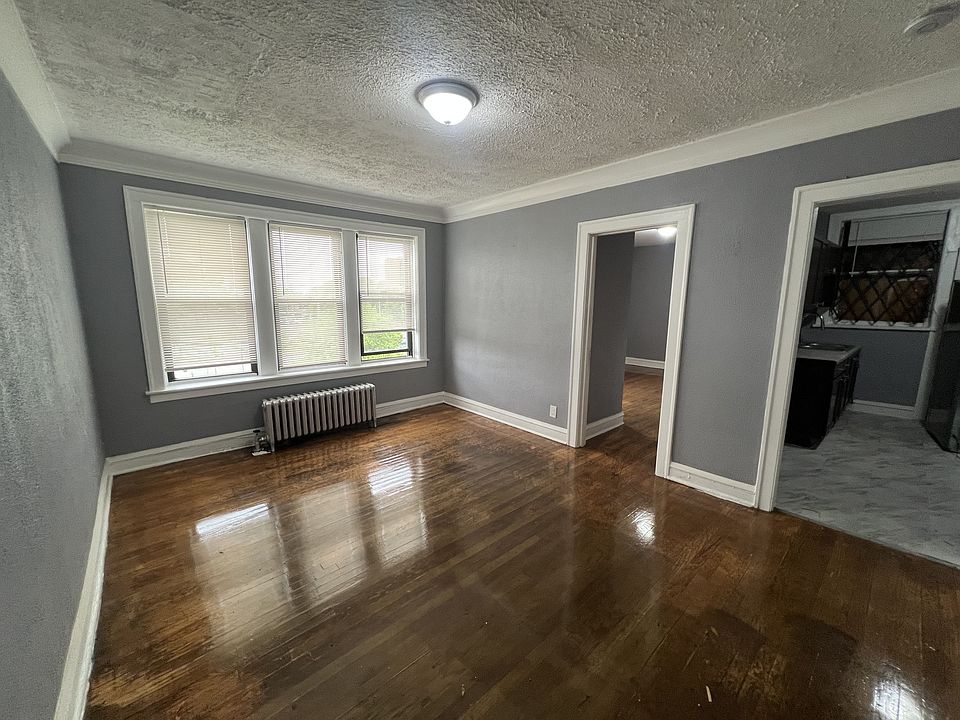 1st image of 7444 S East End Ave #3