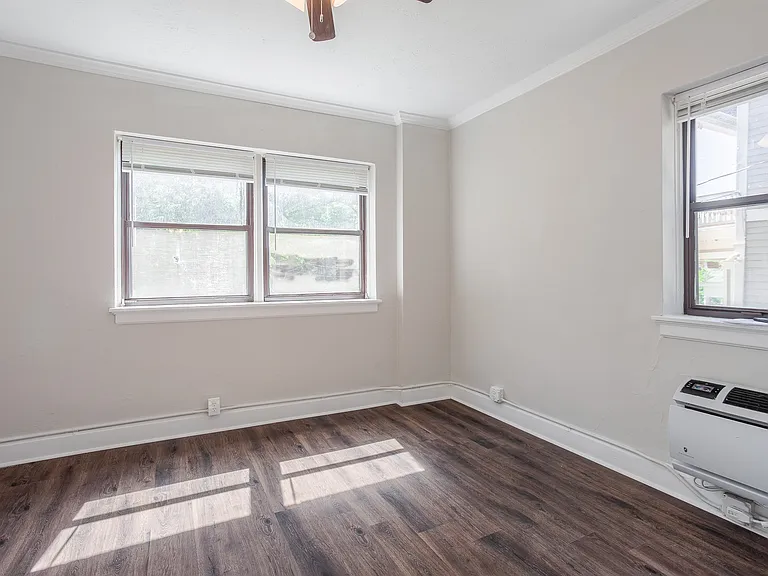 2315 Kemper Lane — Photo 15