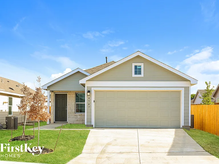 4547 Emma Way — Photo 1