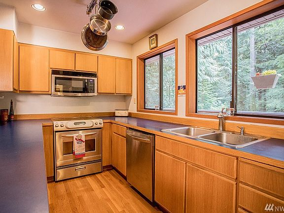 5th image of 4556 NE Wildlife Ct