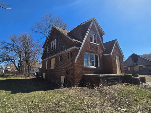 15724 Lesure St, Detroit, MI 48227