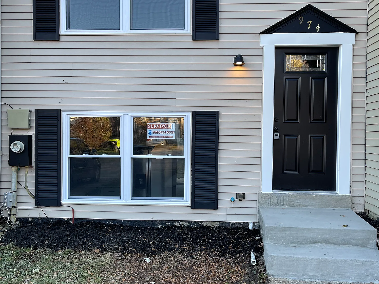 3 bed, 1.5 bath, 1278 sqft, $1,900 — Photo 1
