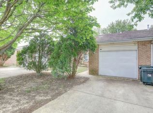 1311 E Harding Dr, Urbana, IL 61801