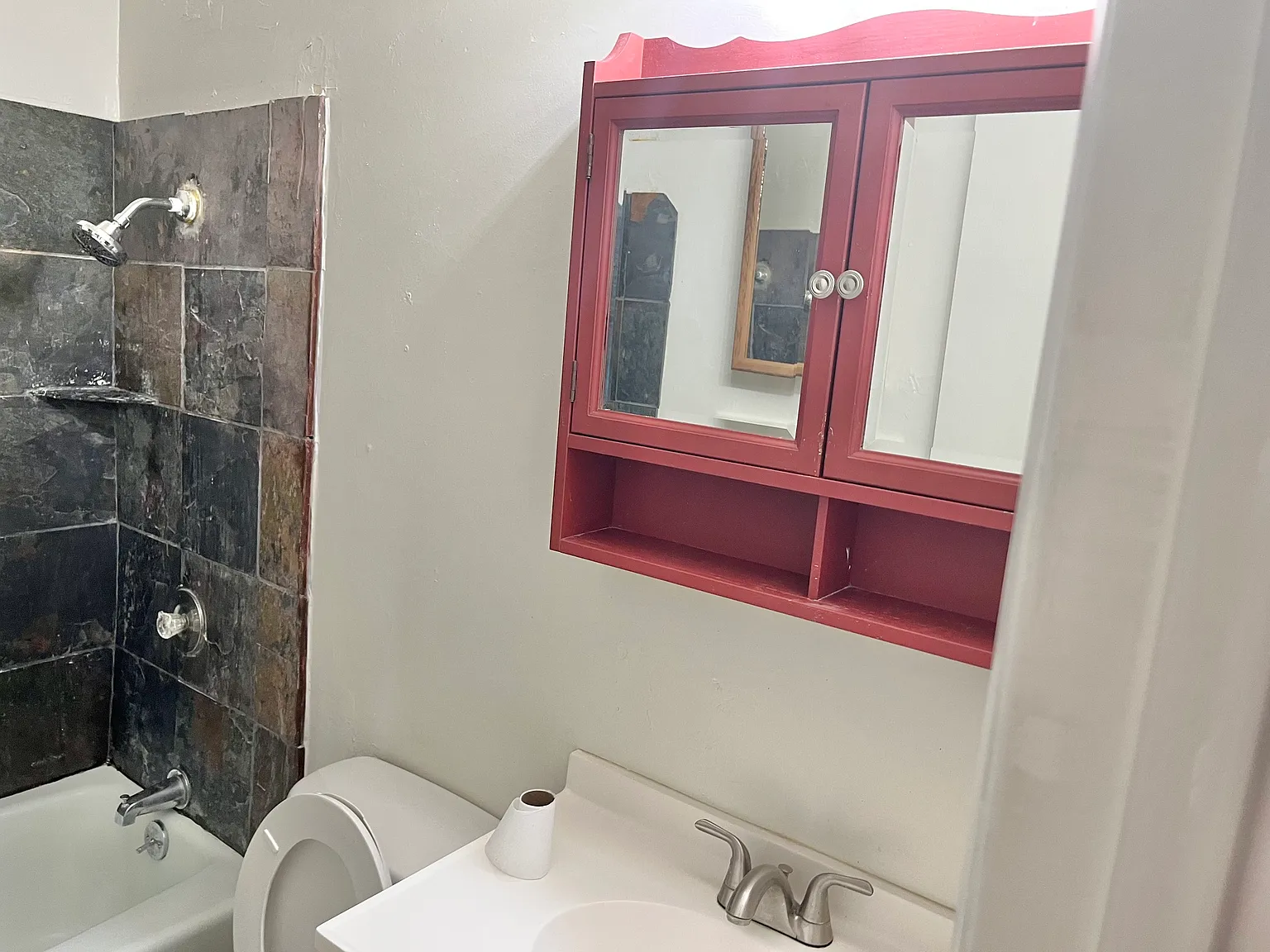 2 bed, 1100 sqft, $1,375 — Photo 4