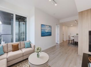 10626 City Pkwy #1609, Surrey, BC V3T 4C3