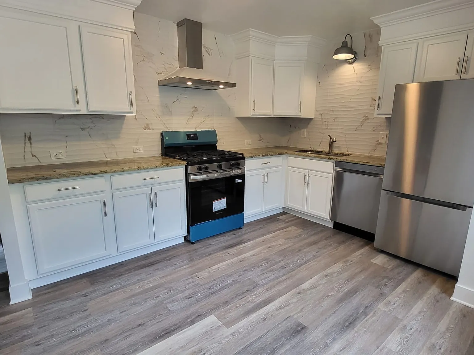 4 bed, 1383 sqft, $2,800 — Photo 2