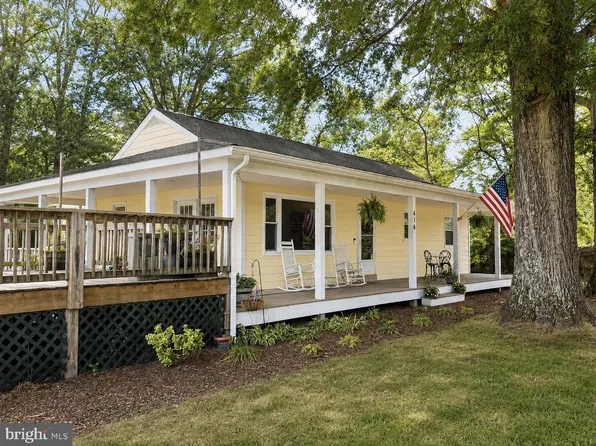 416 Truslow Rd, Fredericksburg, VA 22405