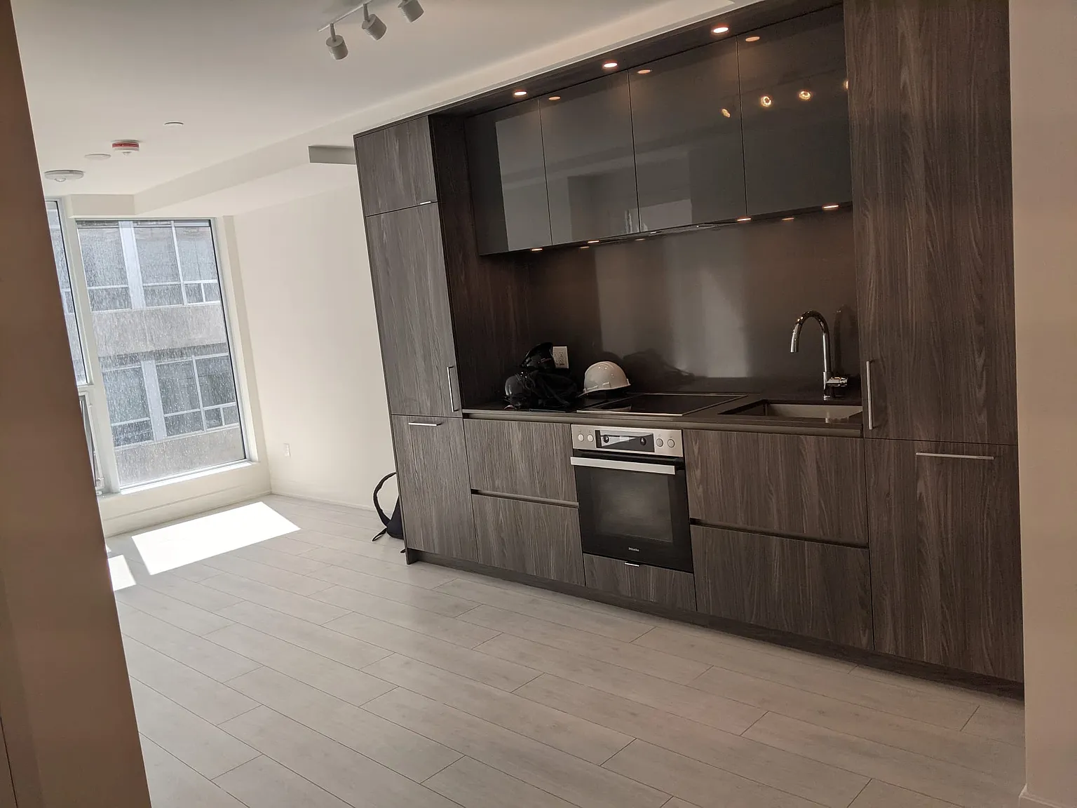 15 Mercer Street Toronto — Photo 2