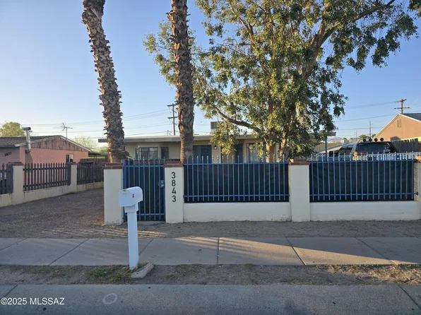 3843 E 32nd St, Tucson, AZ 85713
