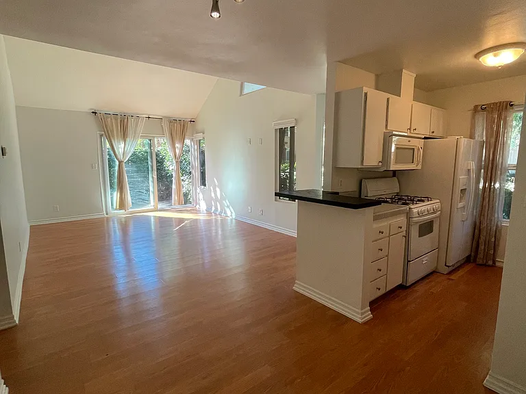 22330 Victory Blvd #202 — Photo 4