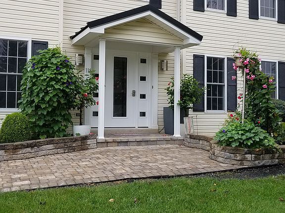 Front patio/porch/door
