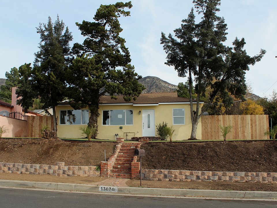 1st image of 13876 Aults Ave