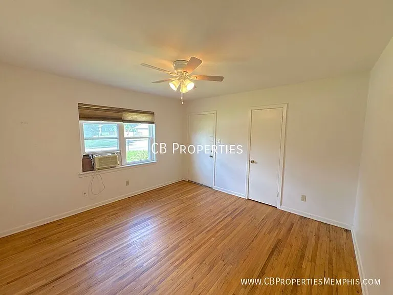 1304 Snowden Ave — Photo 4