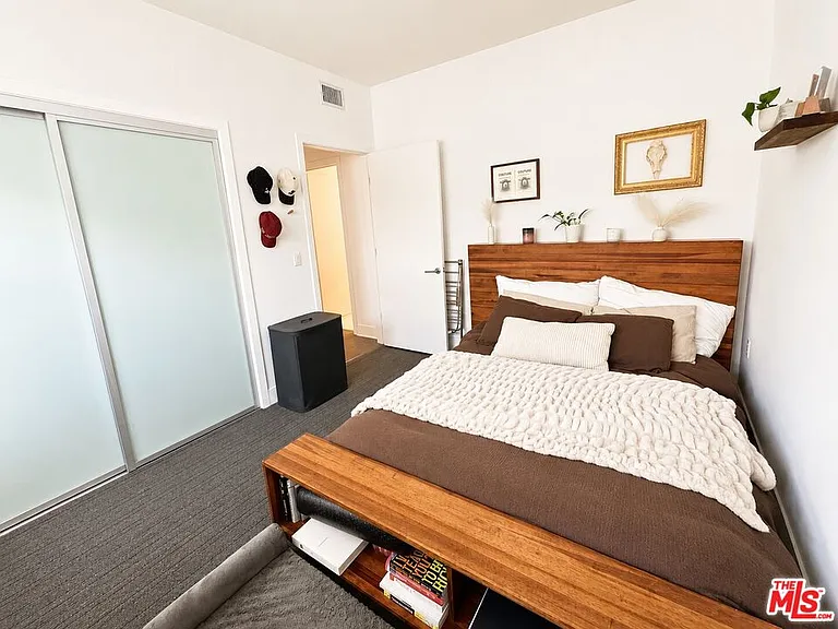 7857 W Manchester Ave #Penthouse 6 — Photo 24
