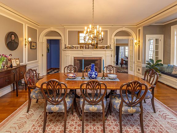 5th image of 18 Bayside Drive