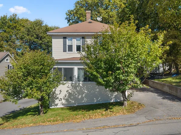 26 New Harbor Rd, Clinton, MA 01510