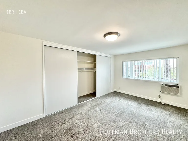 5415 Newcastle Ave — Photo 16