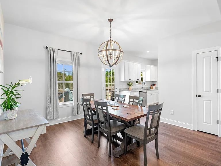 391 Elm Ave — Photo 11