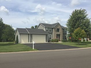 548 Maple Knoll Way NW, Saint Michael, MN 55376